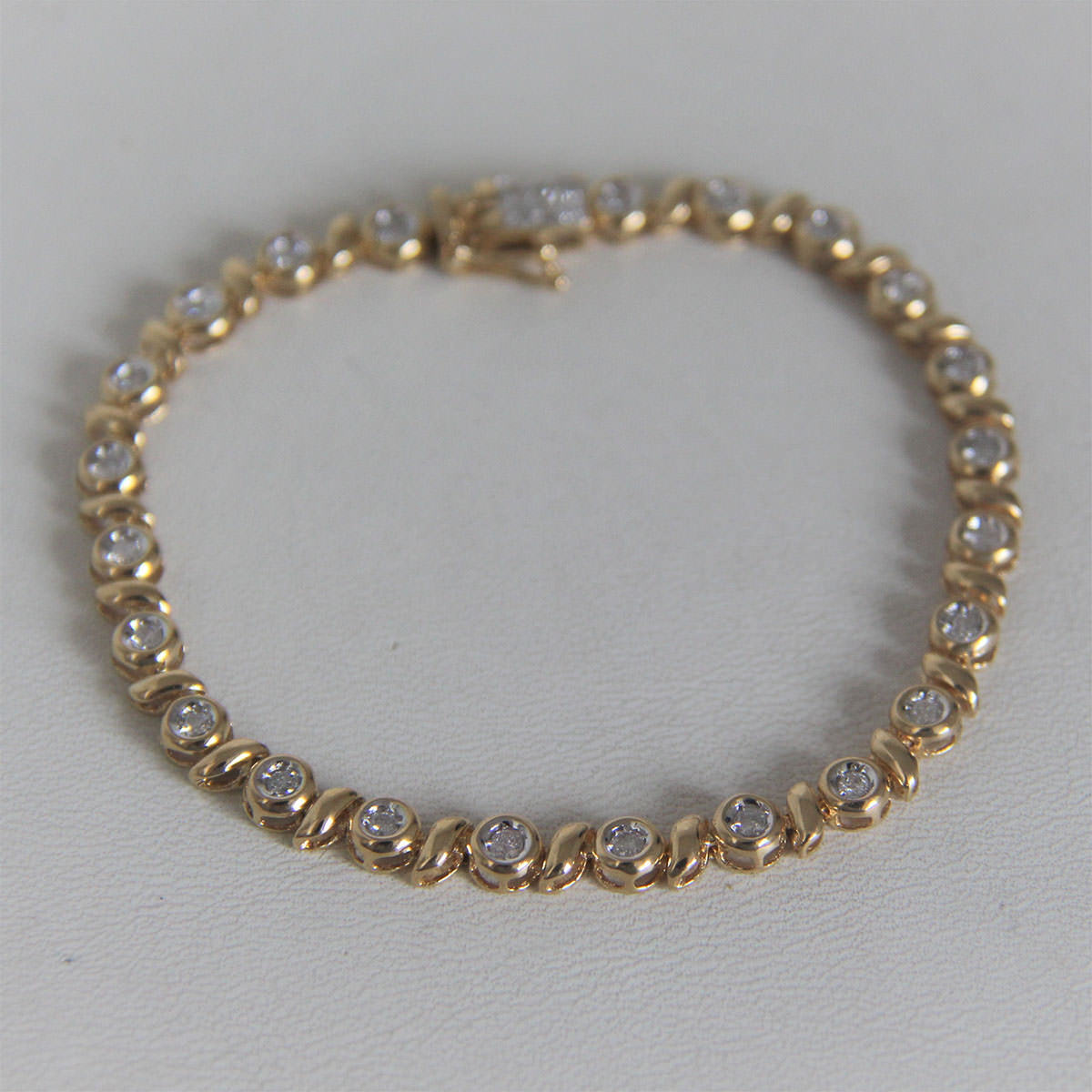 Bracelet Rivière De Diamants Or 18k 750 - 9.67grs - L'Atelier des ...