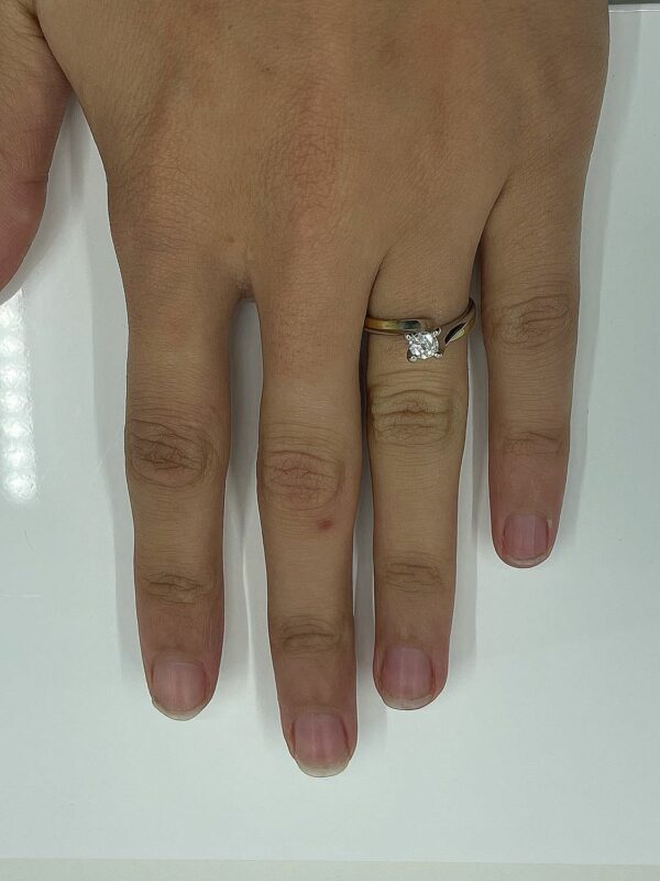 Bague or 18k 3.10grs diamants 0.25 carat no 50