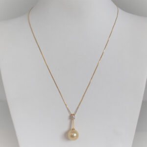 Collier Or 750 Perle Gold Eau Douce & Diamant