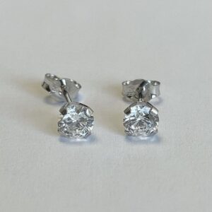 Boucles d'oreilles or 18k oxyde de zirconuim 2.5mm