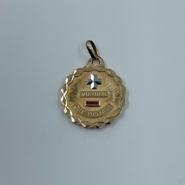 Médaille d'amour or 18k 3.08grs diamétre