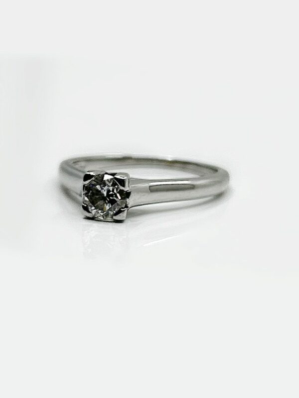 Bague or 18k 3.68grs diamants 0.45 carat no 57