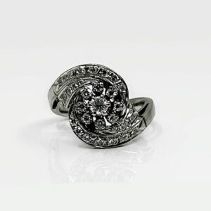 Bague or 18k 5.39grs diamants no 52