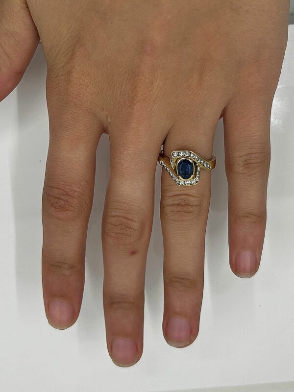 Bague or 18k 3.74grs saphir diamants 1 crt