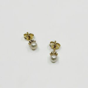 Boucles d'oreilles or 18k 0.30grs Perles 4mm