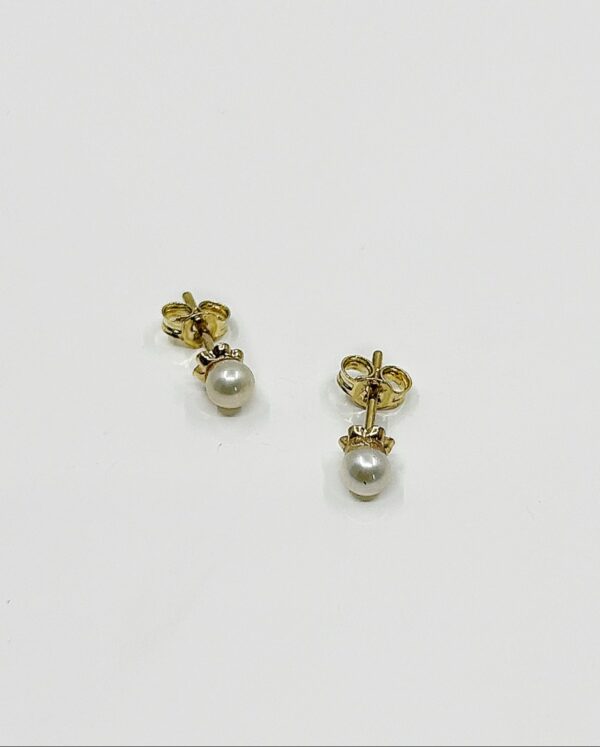 Boucles d'oreilles or 18k 0.30grs Perles 4mm