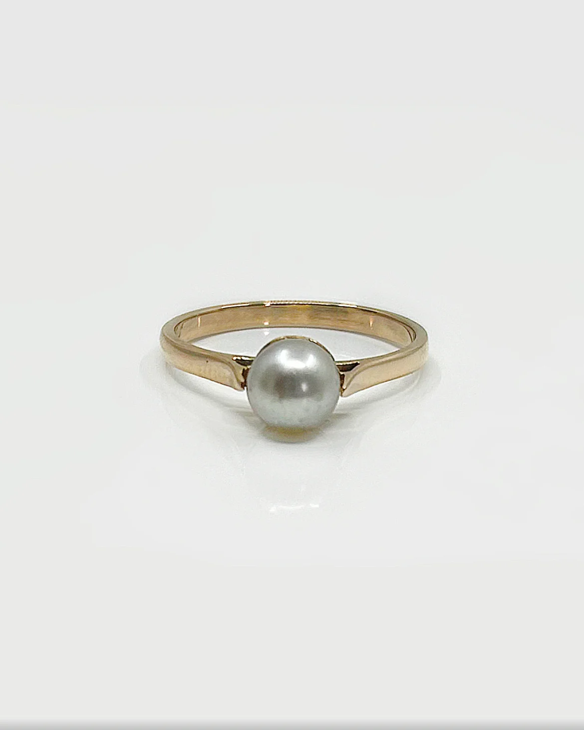 Bague perle or 18k 1.79grs perle de 5.5 mm