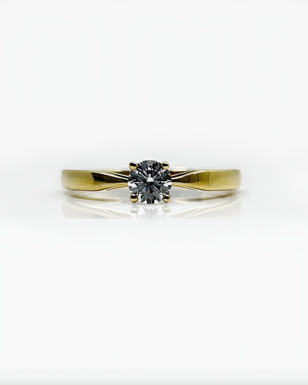 Bague or jaune 18k diamants 0.35 crt 2.75grs