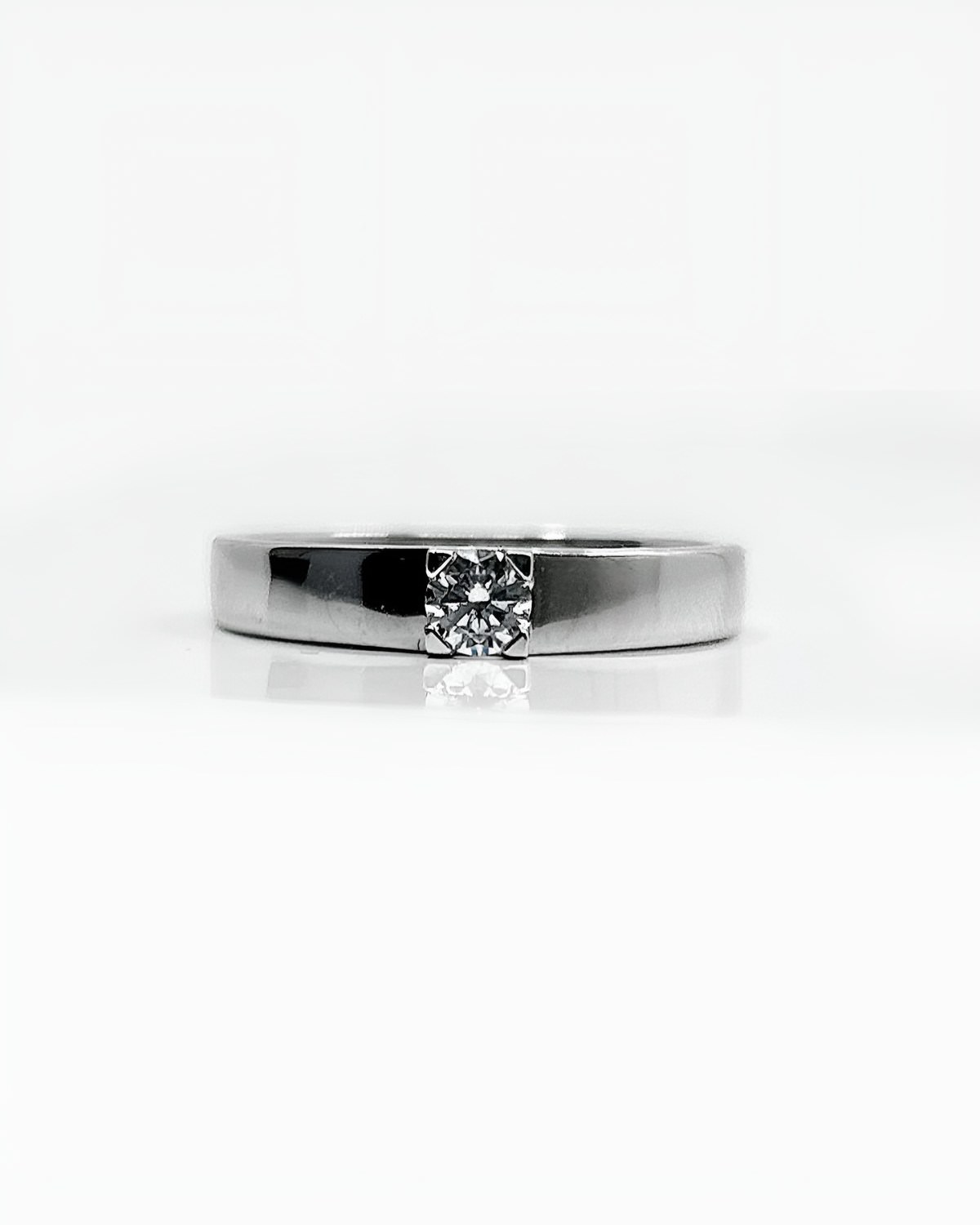 Bague or blanc 18k diamants 0.16 crt 2.70grs