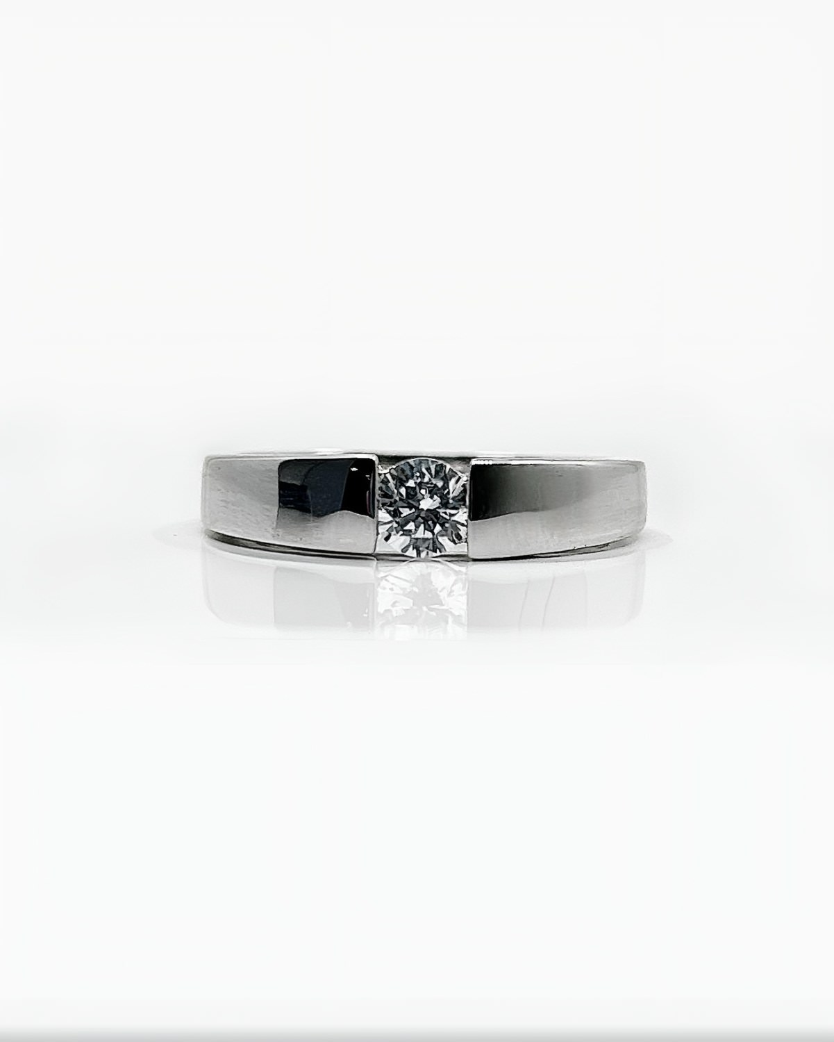 Bague or blanc 18k diamants 0.35 crt 3.60grs