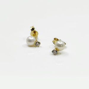 Boucles d'oreilles or 18k 0.35grs Perles 4mm