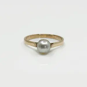 Bague perle or 18k 1.79grs perle de 5.5 mm