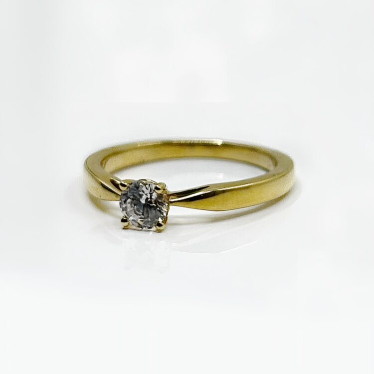 Bague or jaune 18k diamants 0.35 crt 2.75grs