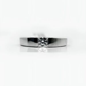 Bague or blanc 18k diamants 0.18 crt 2.70grs