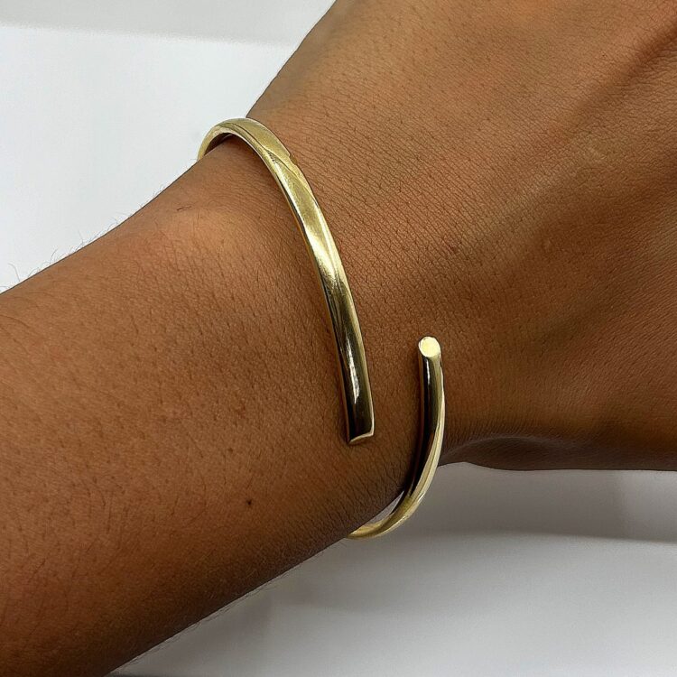 Bracelet Rigide Or 18k 8.92grs