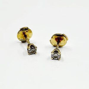 Boucles d'oreilles diamants or 18k 1.06grs 0.30ct