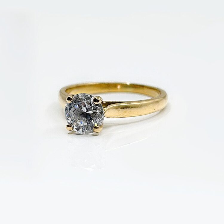 Bague or 18k 3.28 grs Oz no 52