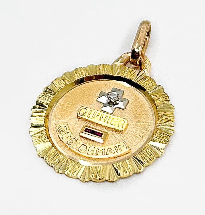 Médaille d'amour or 18k 2.44grs