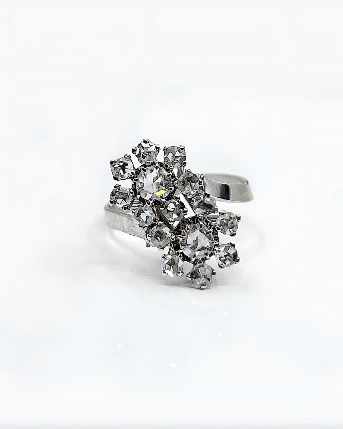 Bague or 18k 3.90grs Diamants no 53