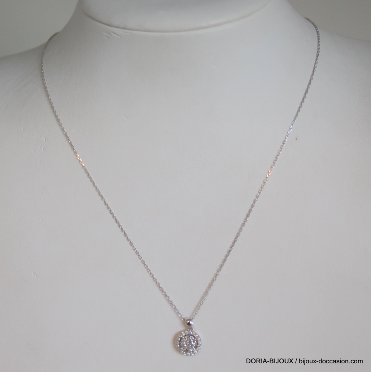 Collier Or Gris 750 Diamants 0.45cts Effet 1ct. Entourage