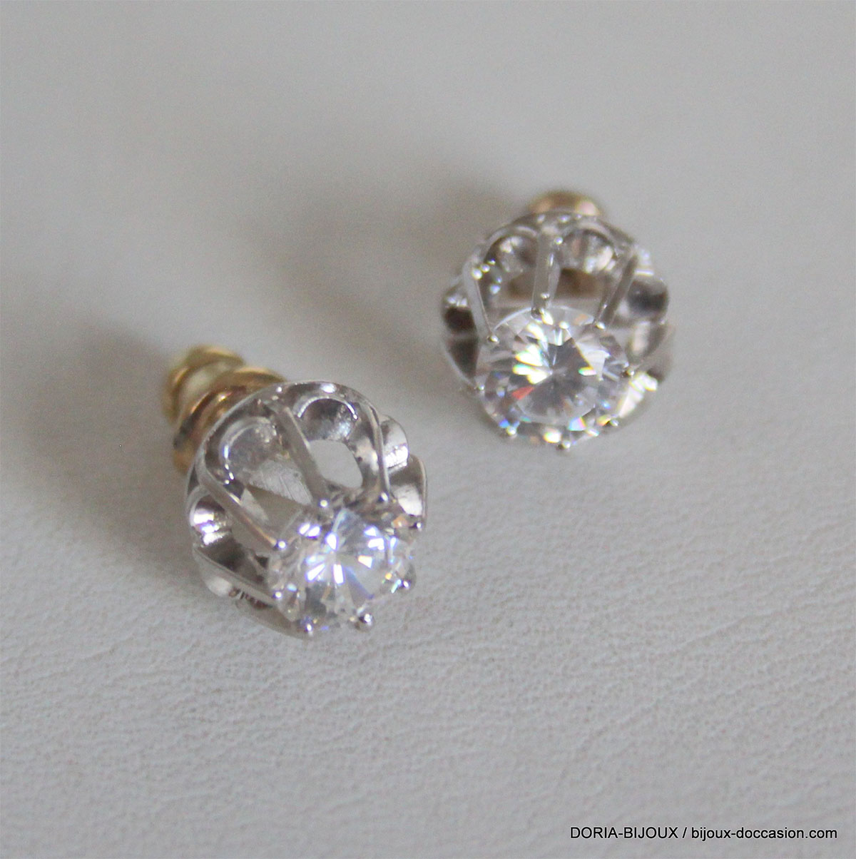 Boucles D'oreilles Clous Oxydes Zircon 750- 3.3grs