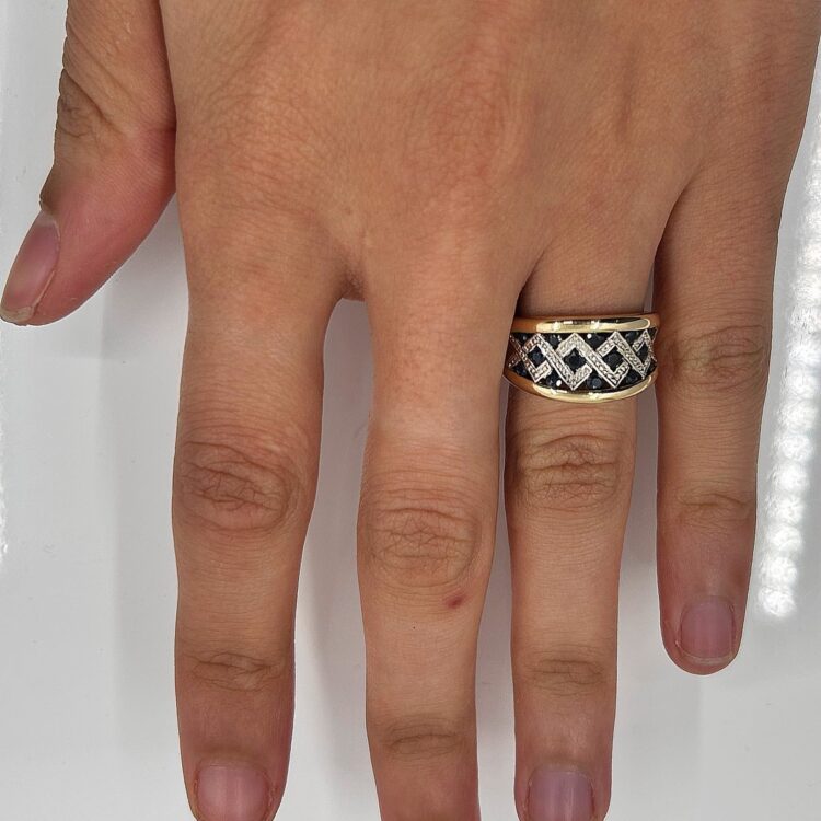 Bague or 18k Saphir 5.42grs - no 54