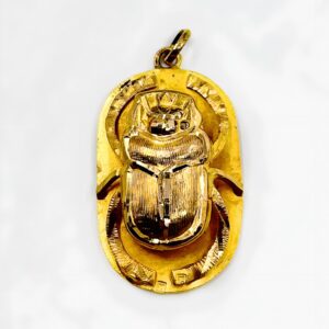 Pendentif scarabé Or 18k 6.22grs