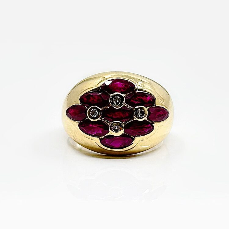 Bague or jaune 18 carats rubis navettes et diamants