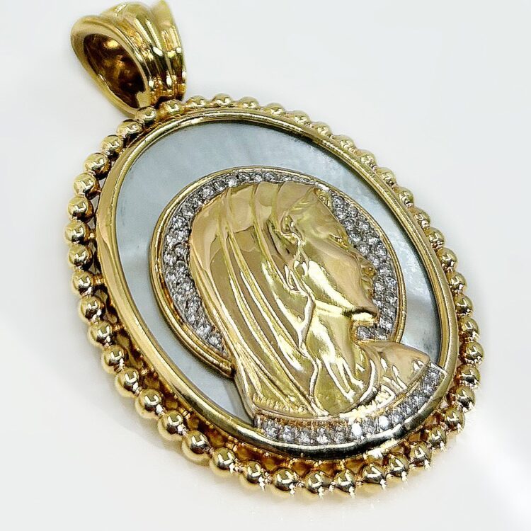 Pendentif or 18k 10 grs Vierge Nacre diamants