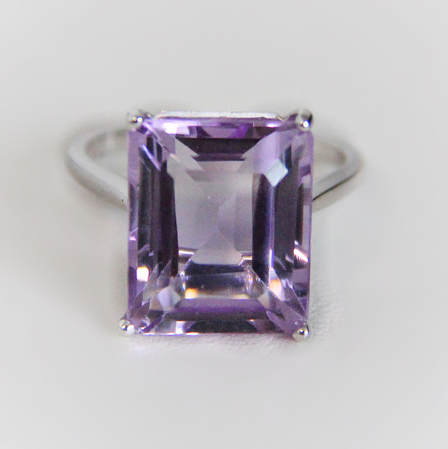 Bague Amethyste Or Gris 18k 750 - 5.23grs - 53